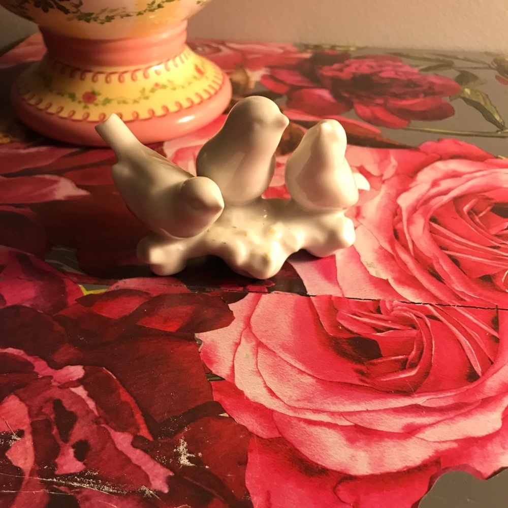 🌿NEW LISTING 🌿 3 Porcelain Bird Buddies